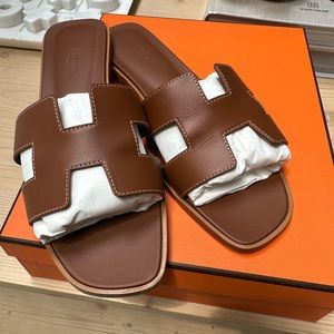 Hermes Oran Sandals - Gold (Brown)